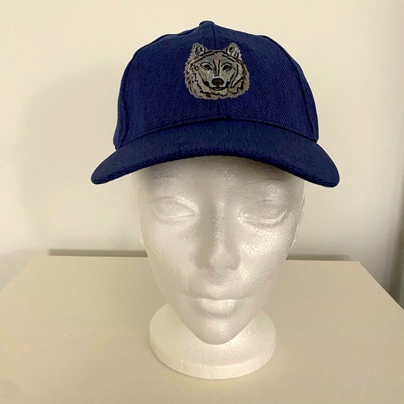 Wolf Retro Dad Cap - Picture 1 of 4